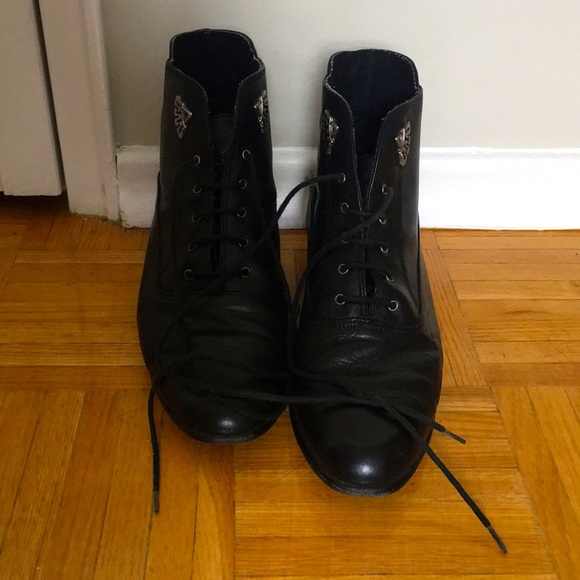 Vivance Classiques Shoes - Vintage Black lace up boots